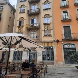 Riu Onyar and Colorful Houses - Girona