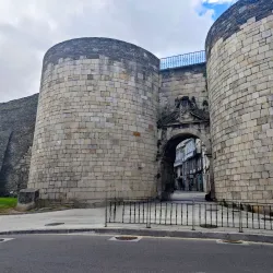 Puerta de San Pedro - Lugo
