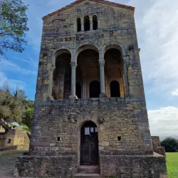 Santa María del Naranco - Oviedo
