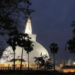 Ruwanwelisaya Stupa - Anuradhapura
