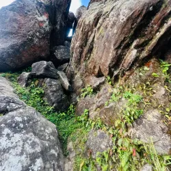 Alagalla Mountain Range - Gampola