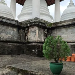 Gadaladeniya Temple - Gampola