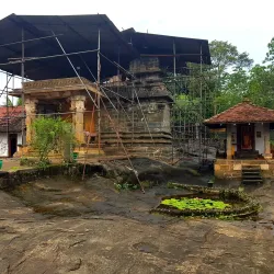 Gadaladeniya Temple - Gampola