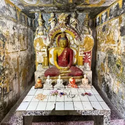 Gadaladeniya Temple - Gampola