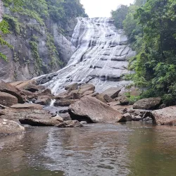 Kirimetiya Falls - Gampola