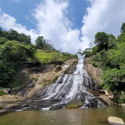 Diyaluma Falls - Haputale