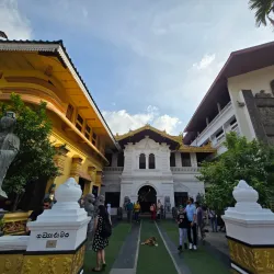 Gangaramaya Temple - Kadawatha