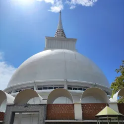 Kalutara Bodhi Tree Shrine - Kalutara