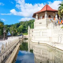 Temple of the Tooth Relic (Sri Dalada Maligawa) - Kandy