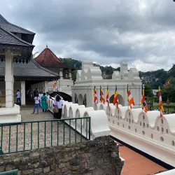 Temple of the Tooth Relic (Sri Dalada Maligawa) - Kandy