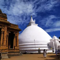 Kelaniya Raja Maha Vihara - Kiribathgoda