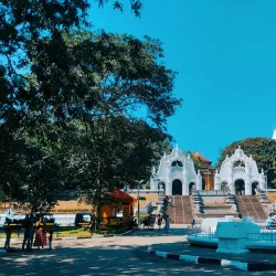 Kelaniya Raja Maha Vihara - Kiribathgoda