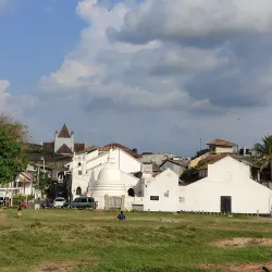 Sri Sudharmalaya Buddhist Temple - Kiribathgoda