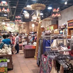 Dutch Hospital Shopping Precinct - Kotikawatta