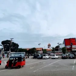 Maharagama Bus Station - Maharagama
