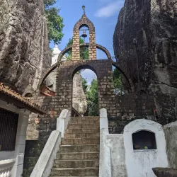 Aluvihare Rock Temple - Matale