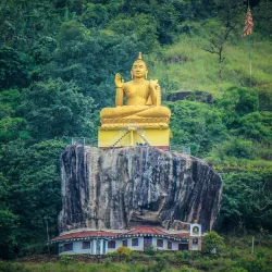 Aluvihare Rock Temple - Matale