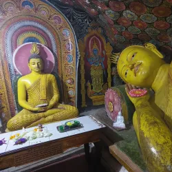 Aluvihare Rock Temple - Matale