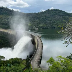 Victoria Dam and Reservoir - Matale
