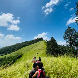 Hanthana Mountain Range - Nawalapitiya
