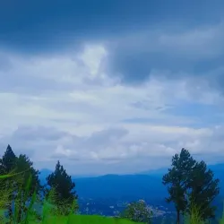 Hanthana Mountain Range - Nawalapitiya