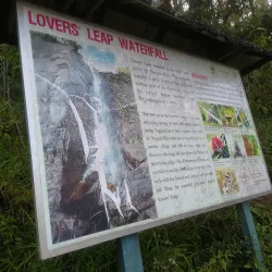 Lover's Leap Waterfall - Nuwara Eliya
