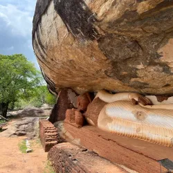 Pidurangala Vihara - Sigiriya