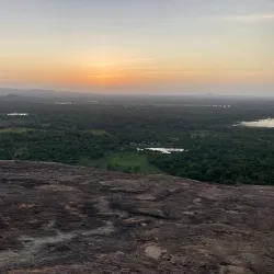 Pidurangala Vihara - Sigiriya