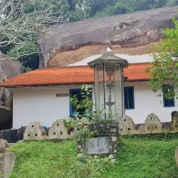 Pidurangala Vihara - Sigiriya