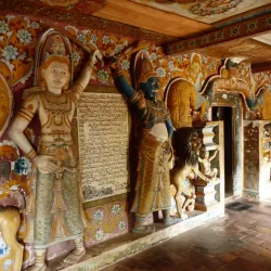 Mulkirigala Rock Temple - Tangalle