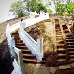Mulkirigala Rock Temple - Tangalle