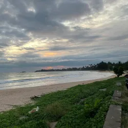 Paravi Dupatha Temple - Tangalle
