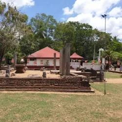 Ancient Buddhist Ruins (nearby) - Vavuniya