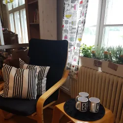 Local Cafés and Restaurants - Horred