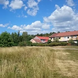 People enjoying the surroundings of Kista