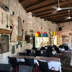 Traditional Mountain Cuisine Restaurants - Slinfah