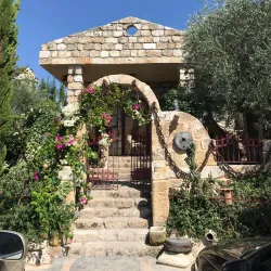 Traditional Mountain Cuisine Restaurants - Slinfah