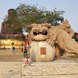 Bagua Mountain Great Buddha Statue - Chang-hua