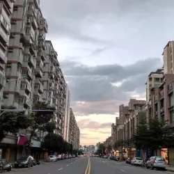 People enjoying the surroundings of Hsinchu city