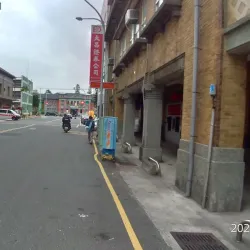 A vibrant street view in Hsinchu city