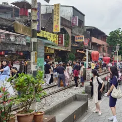 Pingxi Sky Lantern Experience - New Taipei City