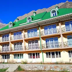 Iskanderkul Lake (Day Trip) - Taboshar