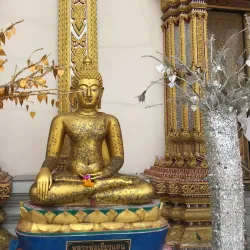 Wat Sala Daeng - Bang Buathong