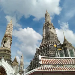 Wat Arun (Temple of Dawn) - Bangkok