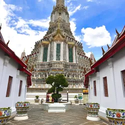 Wat Arun (Temple of Dawn) - Bangkok