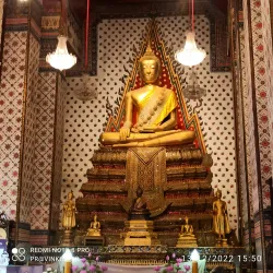 Wat Arun (Temple of Dawn) - Bangkok