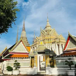Wat Pho (Temple of the Reclining Buddha) - Bangkok
