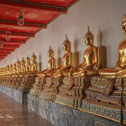 Wat Pho (Temple of the Reclining Buddha) - Bangkok