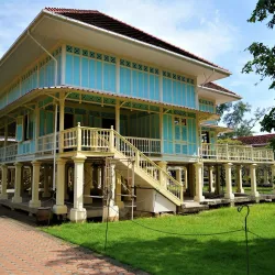 Maruekhathaiyawan Palace - Cha-am