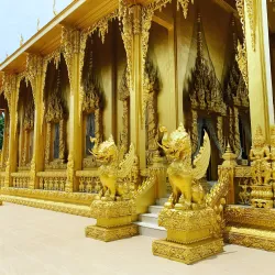 Wat Pak Nam Jolo - Chachoengsao